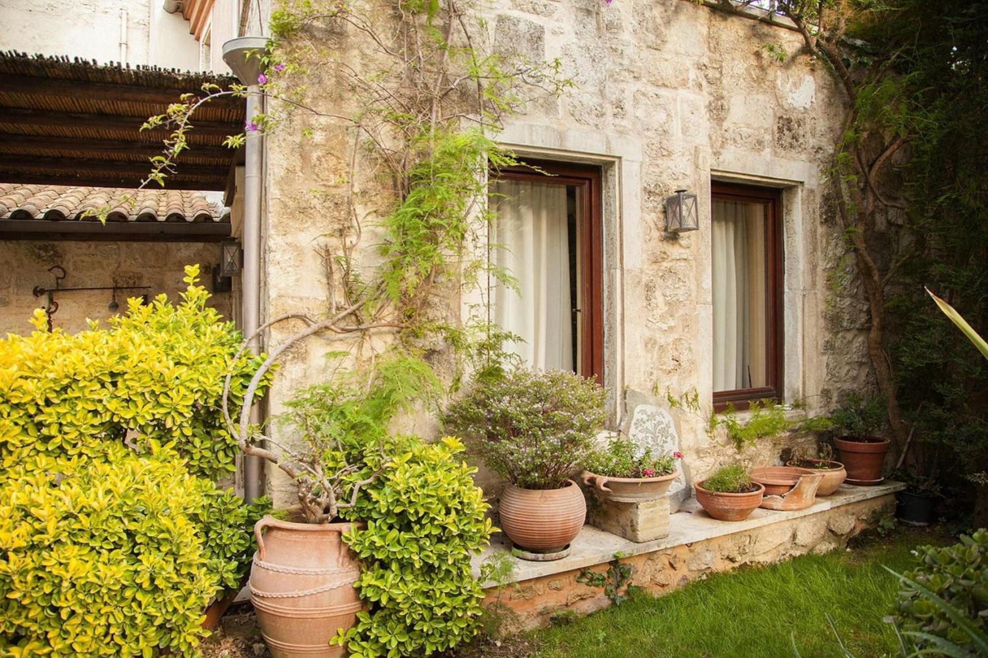 Holiday Home In The Archanes With A Garden Buitenkant foto